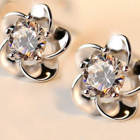Vintage Bright Silver Flower Earrings-Lydieannejewelry