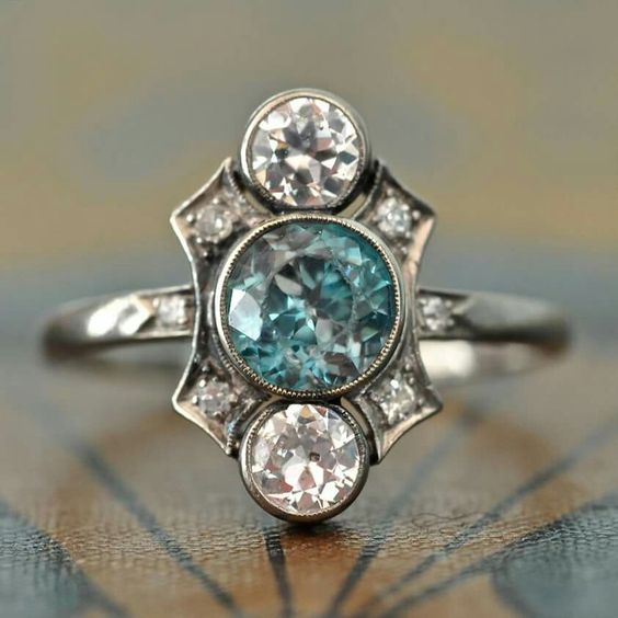 Vintage Blue Crystal Rounded Silver Ring