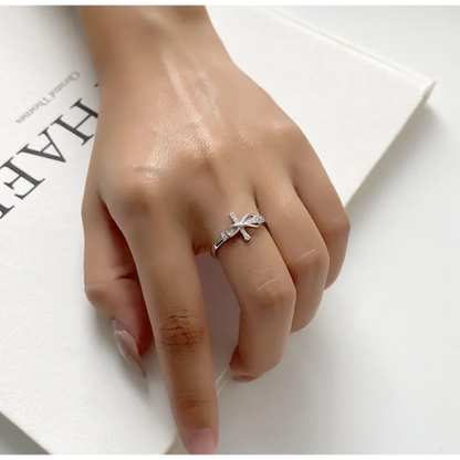 Elegant Two-Tone Adjustable Cross Ring