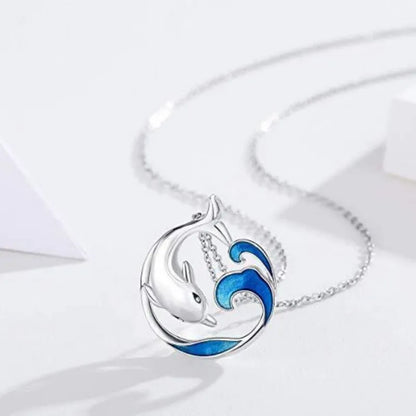 Vintage Dolphin Ocean Wave Round Necklace