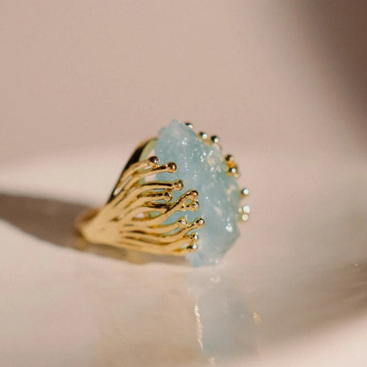 Vintage Blue Glassy Gold Ring