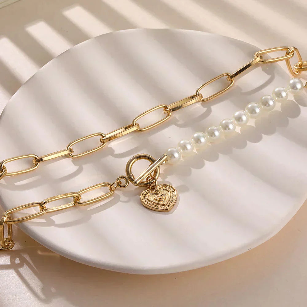 Pearl Heart Chain Necklace in Gold