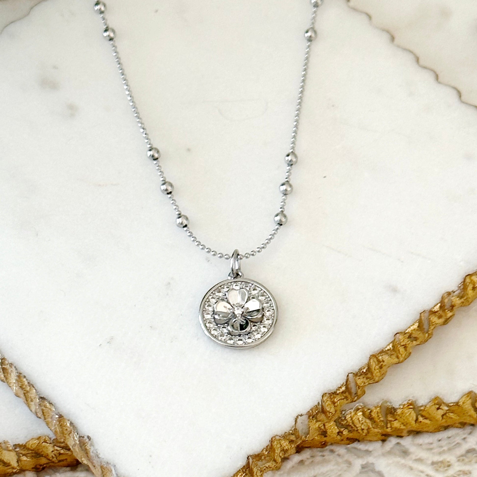 Felice Clover Pendant Necklace-Lydieannejewelry