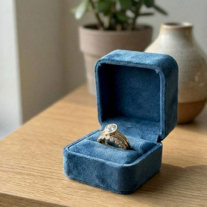 Vintage Inlaid Zirconia Gold Ring Set