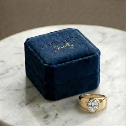 Vintage Inlaid Round Glass Gold Ring