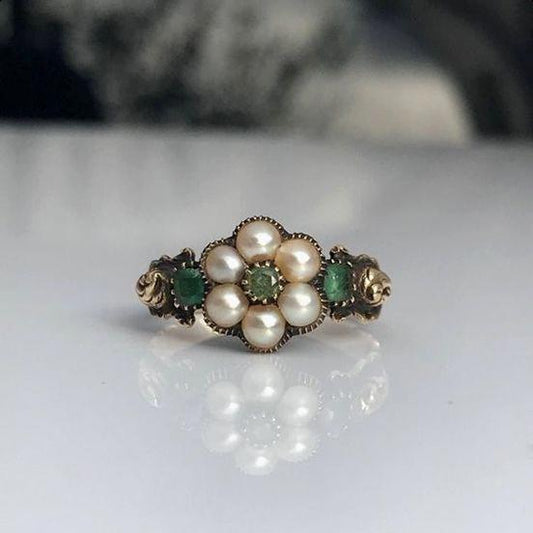 Vintage Pearl Flower Ring