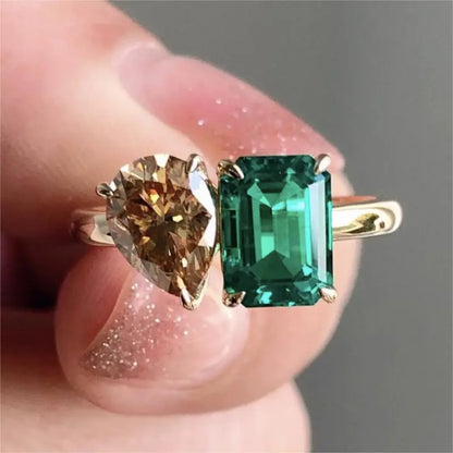 Vintage Double‑Main Stone Zircon Square Ring