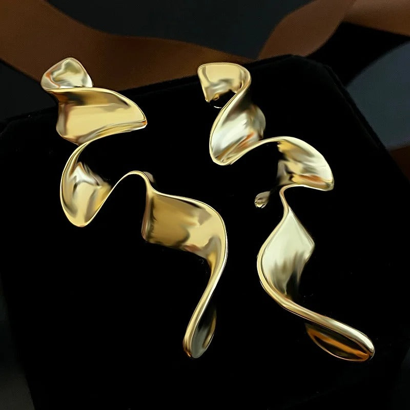 Gold Curved Abstract Wavy Earrings-Lydieannejewelry