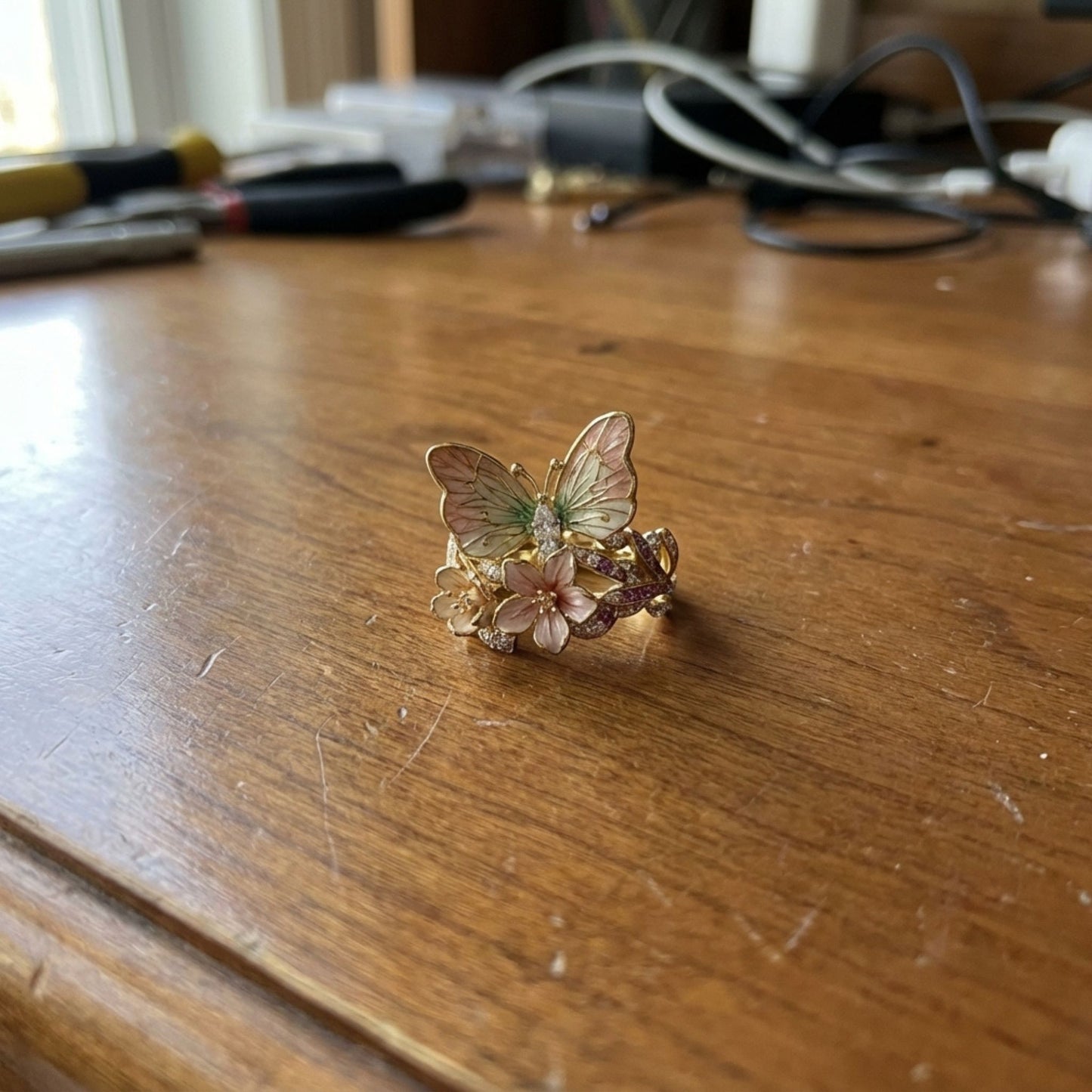 Vintage Golden Brimhaven Floral Ring